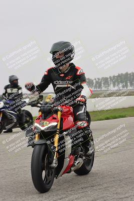 media/Nov-29-2025-TrackDaz (Sat) [[10ae2d9bce]]/Around the Pits/